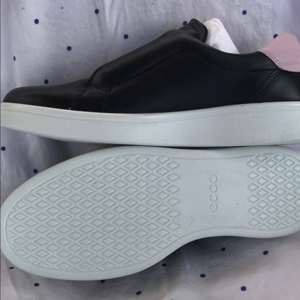 ECCO Soft Slip-on Sneaker